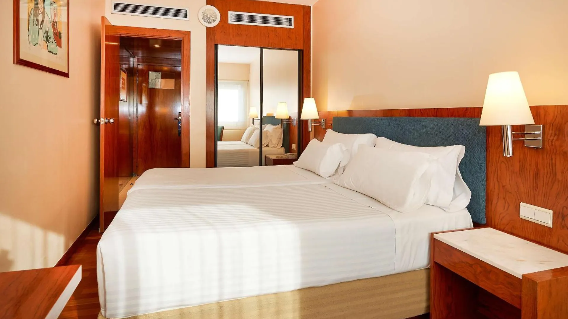 Nh Barcelona Entenza Hotel
